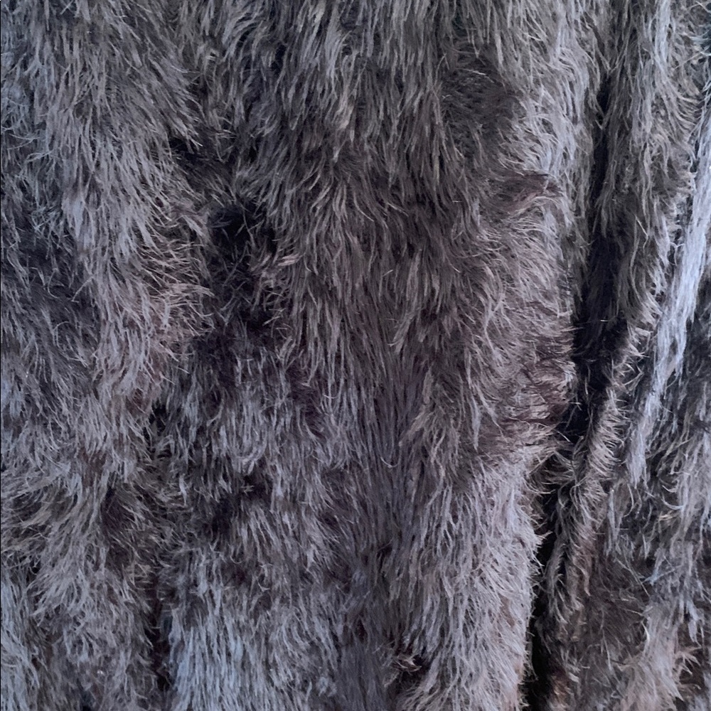 Magna Fuzzy Long Jacket - Picture 2 of 9